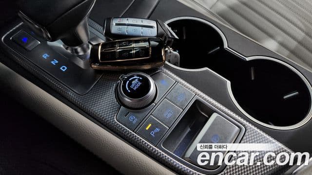 Genesis G70 2021 — ფოტო 17/20
