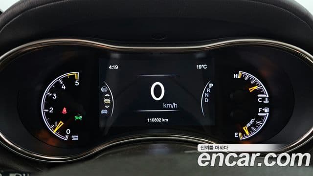 Jeep Grand Cherokee 2018 — Şəkil 6/20