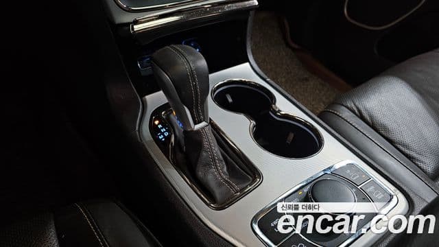 Jeep Grand Cherokee 2018 — Şəkil 7/20