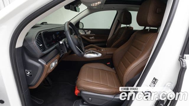 Mercedes-Benz GLE-Class 2025 — Photo 1/20