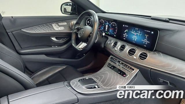 Mercedes-Benz E-Class 2022 — Şəkil 13/20
