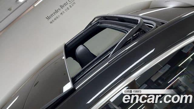 Mercedes-Benz GLE-Class 2023 — Photo 8/20