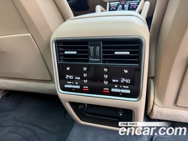 Porsche Cayenne 2023 — Şəkil 6/17
