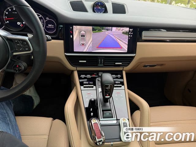 Porsche Cayenne 2023 — Şəkil 7/17