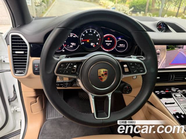 Porsche Cayenne 2023 — Şəkil 8/17