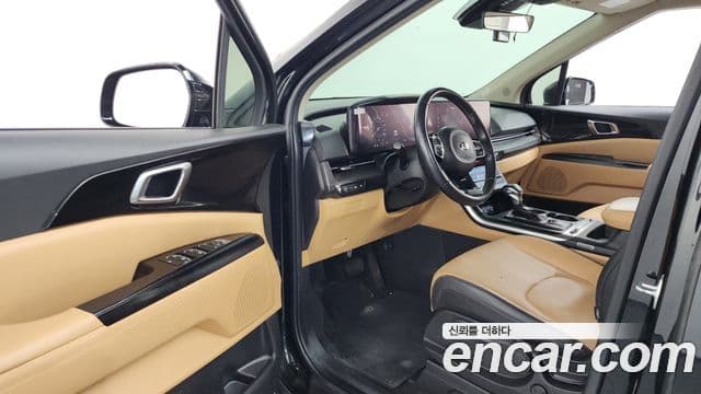 Kia Carnival 2021 — ფოტო 10/20