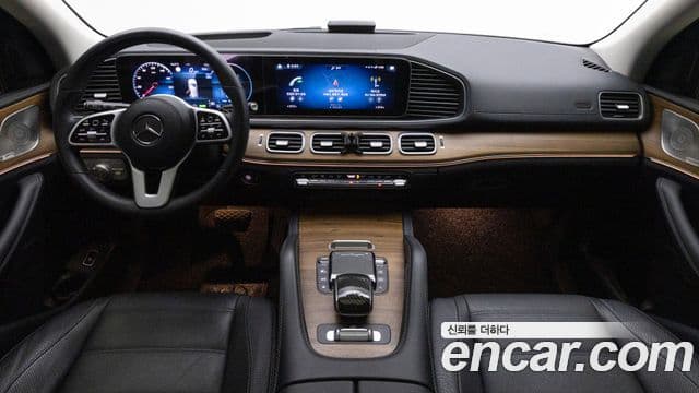 Mercedes-Benz GLE-Class 2021 — Фото 6/20