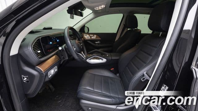 Mercedes-Benz GLE-Class 2021 — Фото 13/20