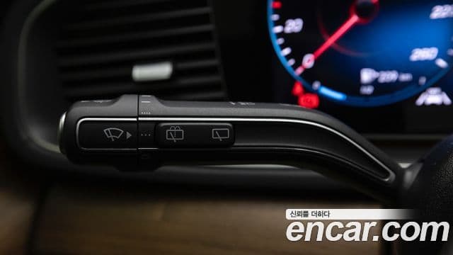 Mercedes-Benz GLE-Class 2021 — Фото 17/20