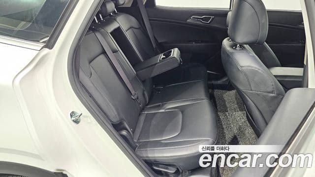 Kia Sportage 2023 — Şəkil 11/20