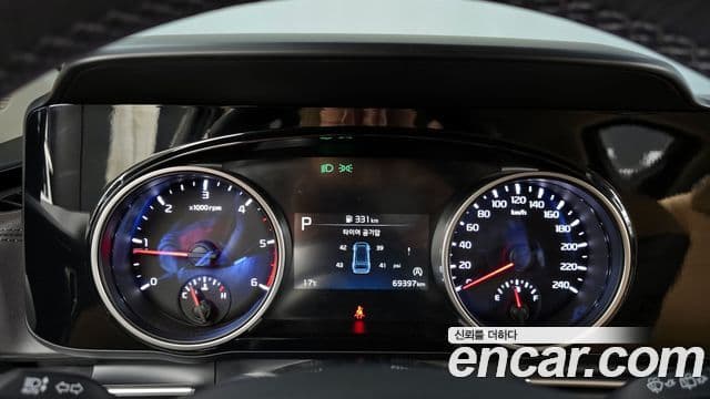 Kia Carnival 2023 — Şəkil 8/20