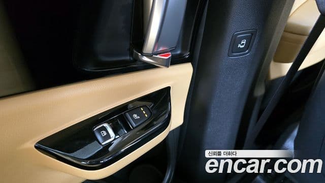 Kia Carnival 2023 — Şəkil 15/20