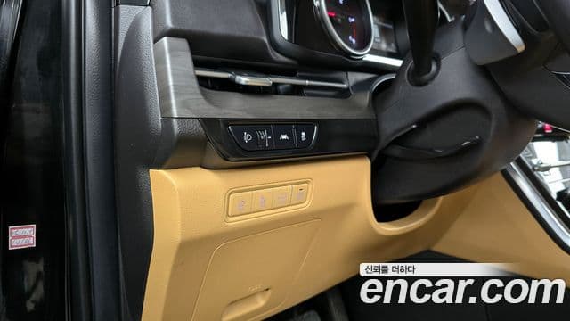 Kia Carnival 2023 — Şəkil 16/20