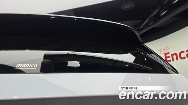 Genesis GV80 2023 — Photo 18/35