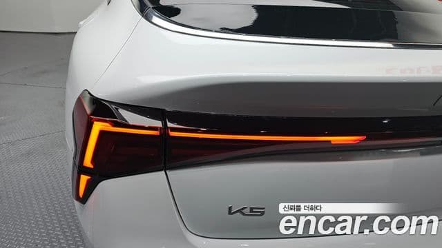 Kia K5 2024 — Şəkil 25/30