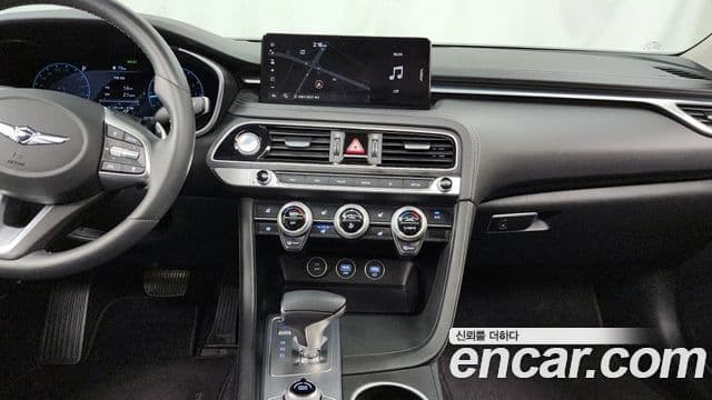 Genesis G70 2022 — ფოტო 14/20