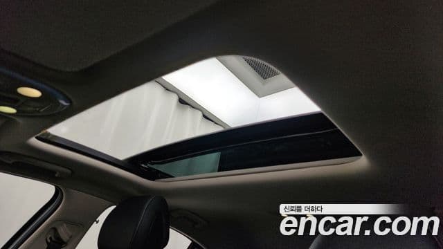 Genesis G70 2022 — ფოტო 18/20