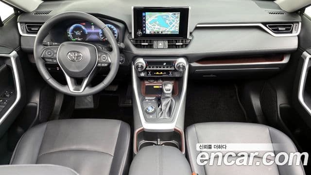 Toyota RAV4 2024 — Şəkil 7/20
