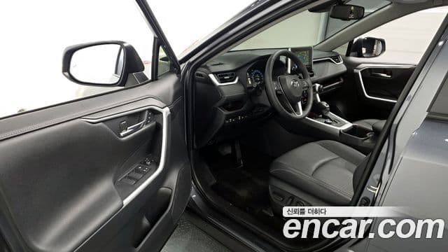 Toyota RAV4 2024 — Şəkil 10/20