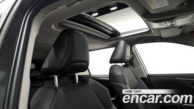 Toyota RAV4 2024 — Şəkil 15/20