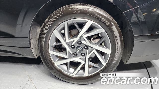 Hyundai Grandeur Hybrid 2023 — ფოტო 6/20