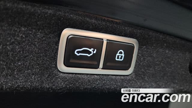 Hyundai Grandeur Hybrid 2023 — ფოტო 7/20