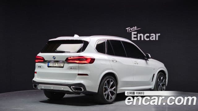 BMW X5 2021 — ფოტო 2/20