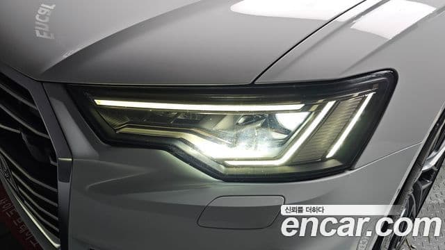 Audi A6 2020 — Şəkil 24/32