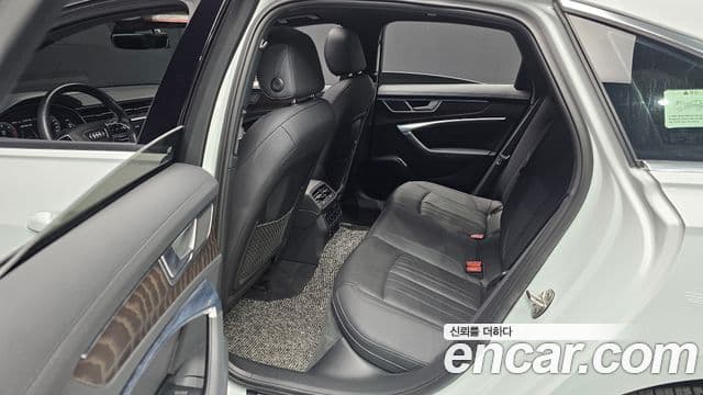 Audi A6 2020 — Şəkil 23/32