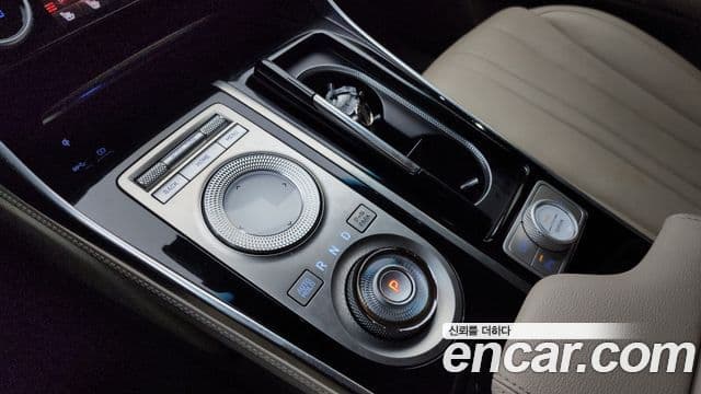 Genesis GV80 2022 — ფოტო 7/20