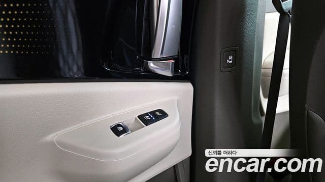 Kia Carnival 2024 — Şəkil 19/20