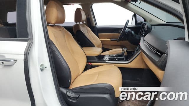 Kia Carnival 2022 — Фото 11/20