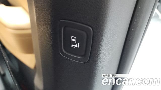 Kia Carnival 2022 — Фото 18/20