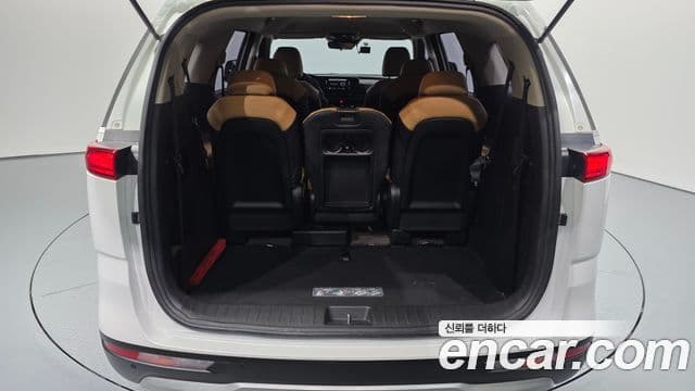 Kia Carnival 2022 — Фото 20/20