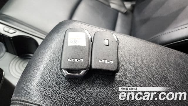 Kia Sportage 2022 — Şəkil 13/20