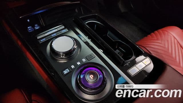 Genesis Electrified G80 2023 — Şəkil 8/20