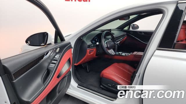 Genesis Electrified G80 2023 — Şəkil 9/20