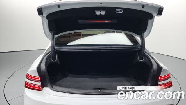 Genesis Electrified G80 2023 — Şəkil 20/20