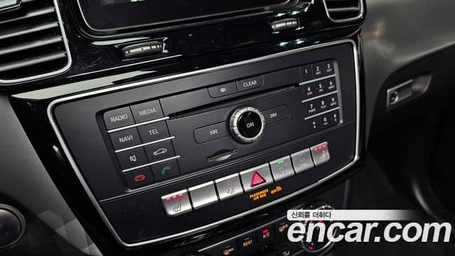Mercedes-Benz GLE-Class 2018 — Şəkil 15/20