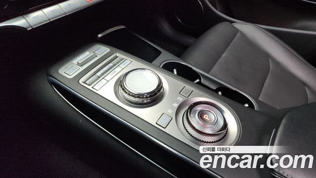 Genesis GV70 2022 — фото 7 из 20