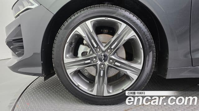 Kia K5 2023 — ფოტო 4/20