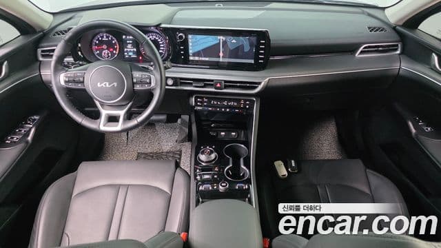 Kia K5 2023 — ფოტო 6/20