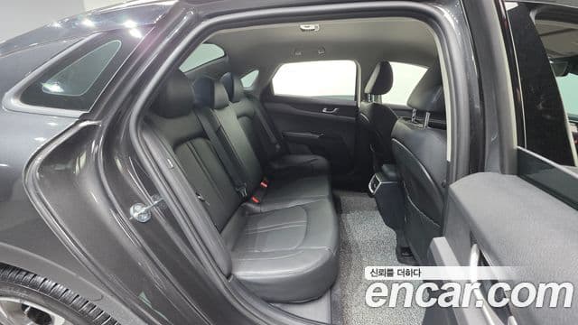 Kia K5 2023 — ფოტო 19/20