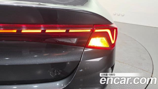 Kia K5 2023 — Photo 10/30