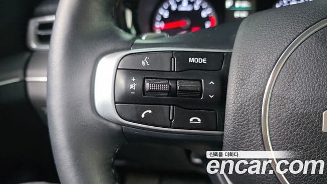 Kia K5 2023 — Photo 16/30