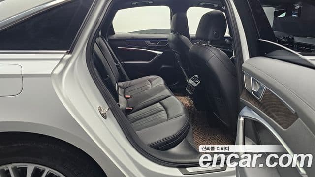 Audi A6 2019 — Şəkil 11/20