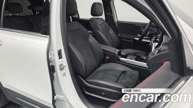 Mercedes-Benz GLB-Class 2023 — Şəkil 12/20