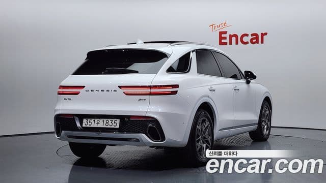 Genesis GV70 2022 — Şəkil 2/20