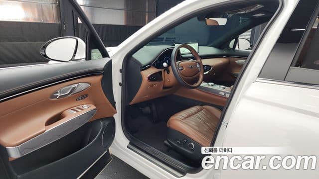 Genesis GV70 2022 — Şəkil 10/20