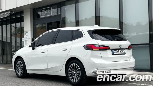 BMW 2 Series Active Tourer 2025 — Фото 1/20